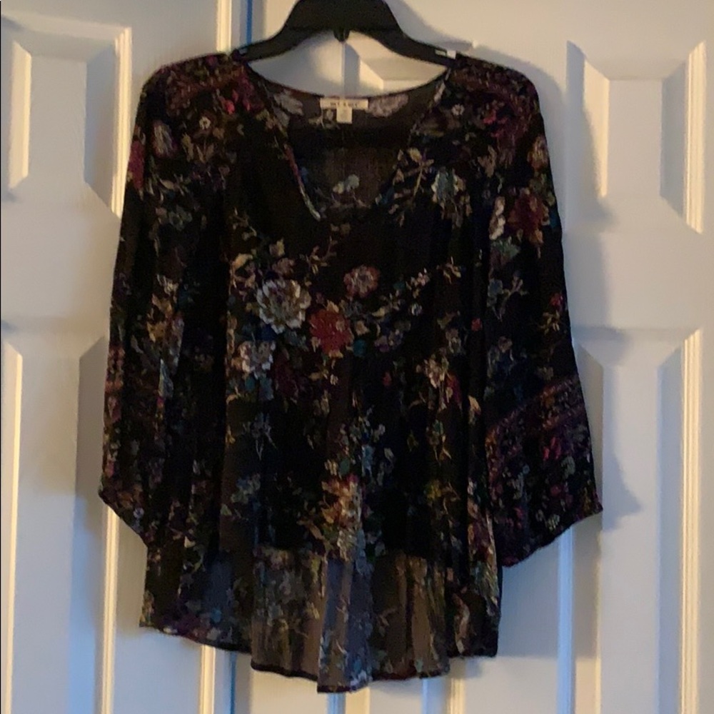 Long sleeve casual shirt